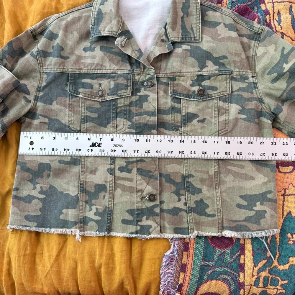 Free‎ People Womens Camo Cropped Denim Jacket Green Camouflage Raw Hem Size M - Picture 5 of 6